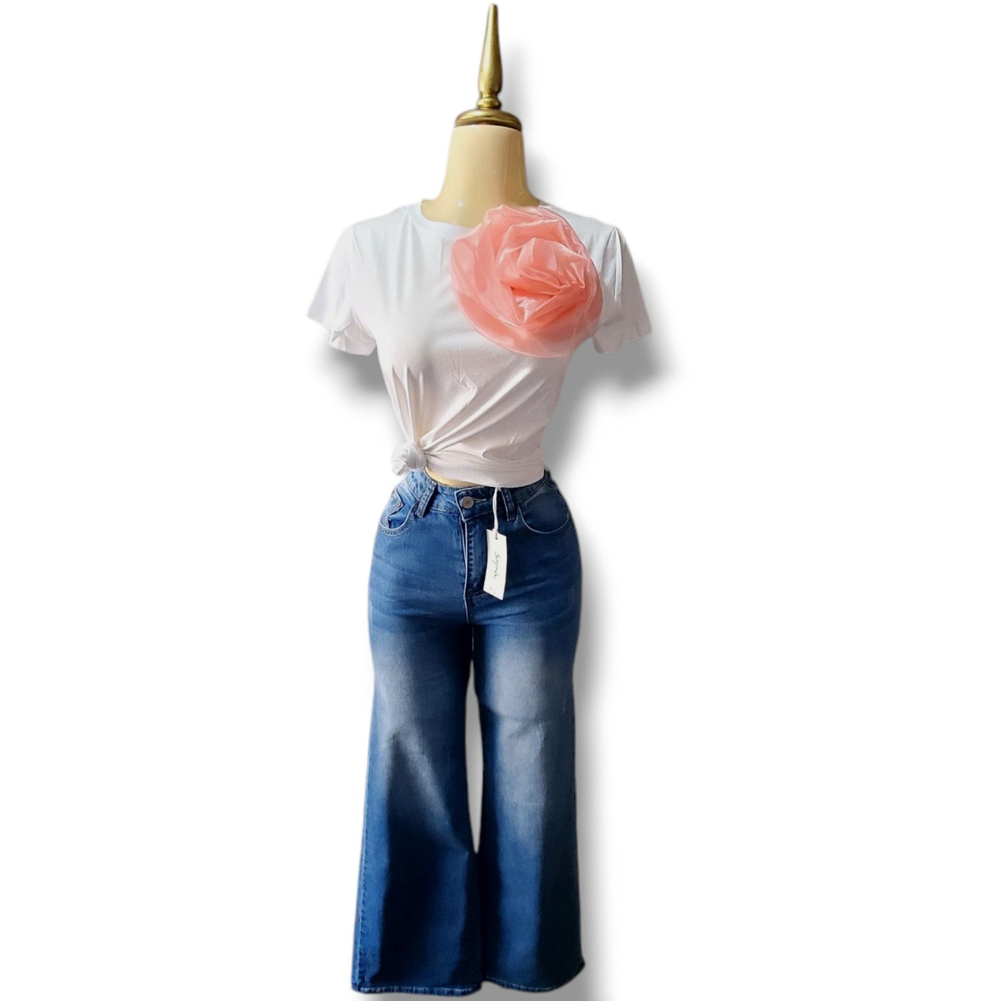 Blusa de cuello redondo con aplique floral 3D – Talla máxima L