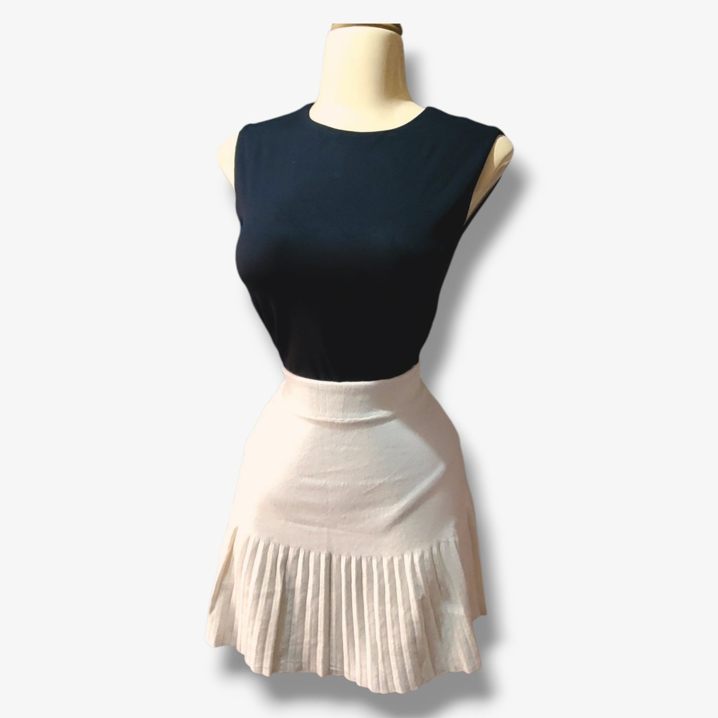 Falda plisada estilo clásico y moderno