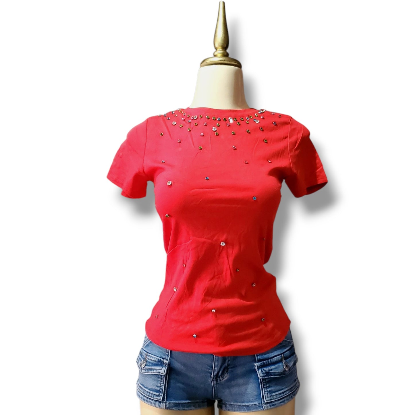 Camiseta de manga corta con pedrería multicolor