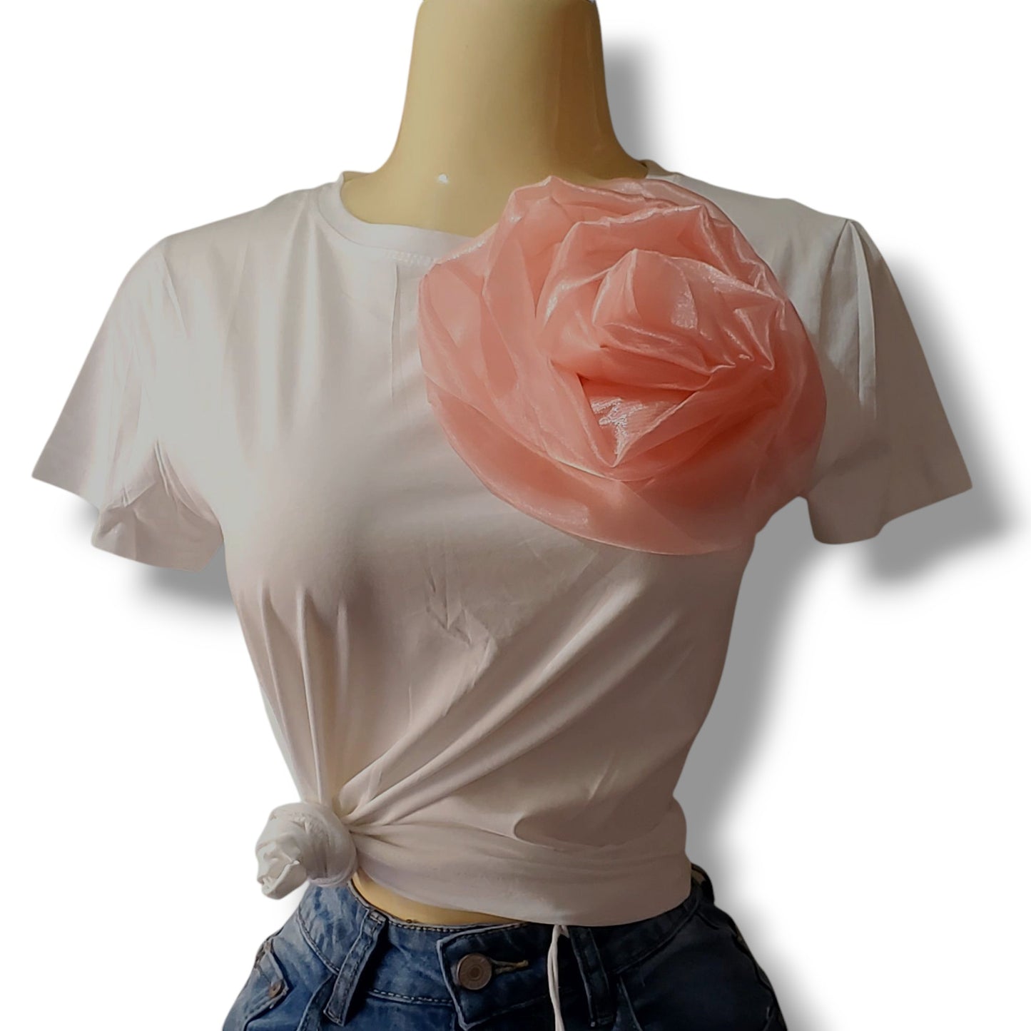 Blusa de cuello redondo con aplique floral 3D – Talla máxima L