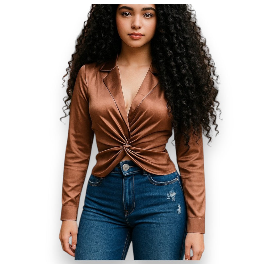 Blusa de mangas largas con escote pronunciado y nudo en abdomen