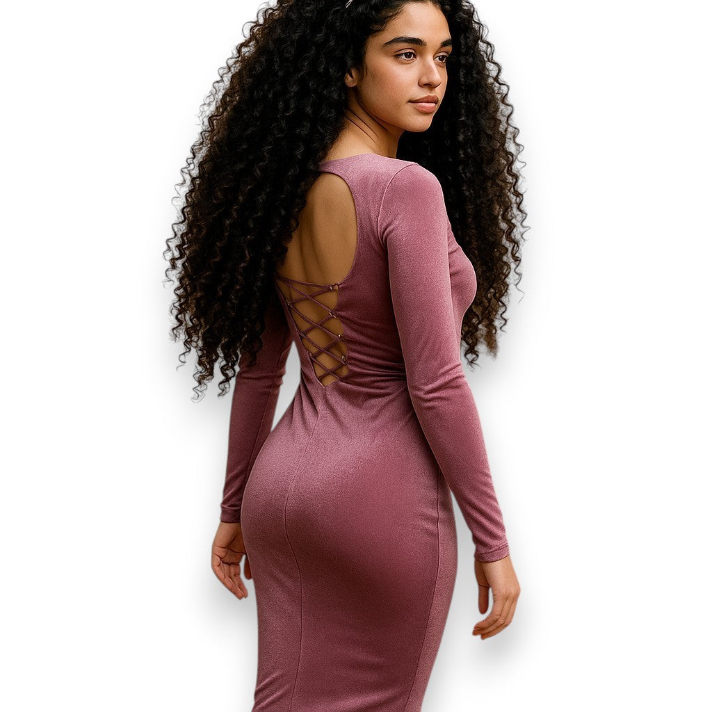 Vestido ajustado de manga larga con espalda descubierta y abertura