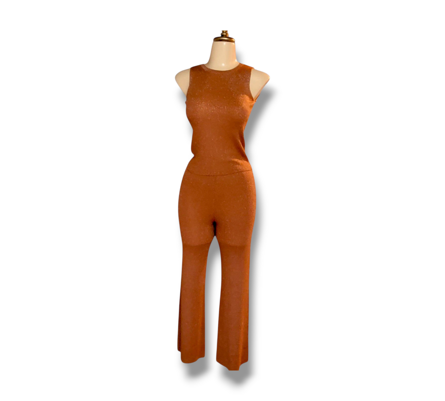 Conjunto de blusa sin mangas y pantalón – Escote en espalda con collar desmontable
