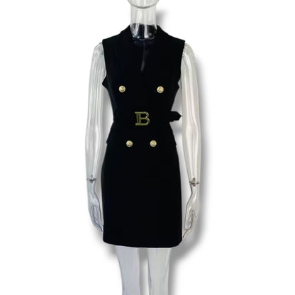 Vestido tipo blazer con doble botonadura y cinturón a juego