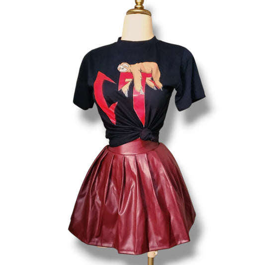 Conjunto con falda de vinipiel y playera – Estilo juvenil con short incluido
