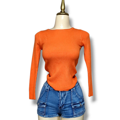 Blusa tipo suéter de punto acanalado de manga larga