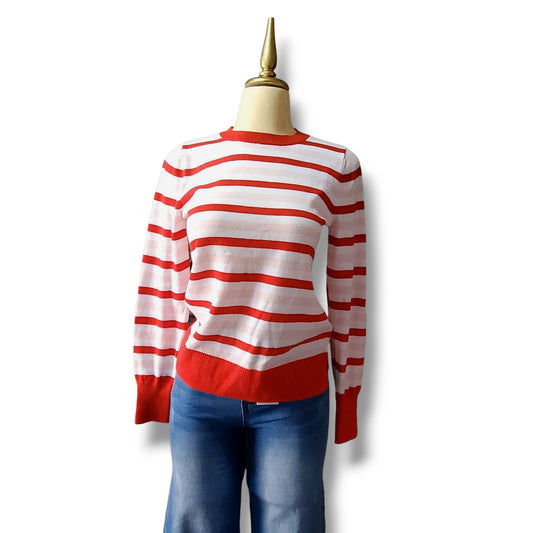 Blusa tipo suéter de rayas con detalle de corazón en los codos