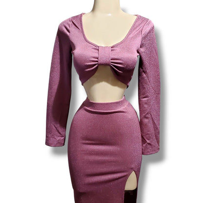 Conjunto de top y falda midi con abertura – Estilo elegante y moderno