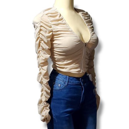 Blusa drapeada con cremallera frontal y mangas modernas