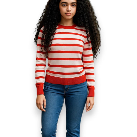 Blusa tipo suéter de rayas con detalle de corazón en los codos