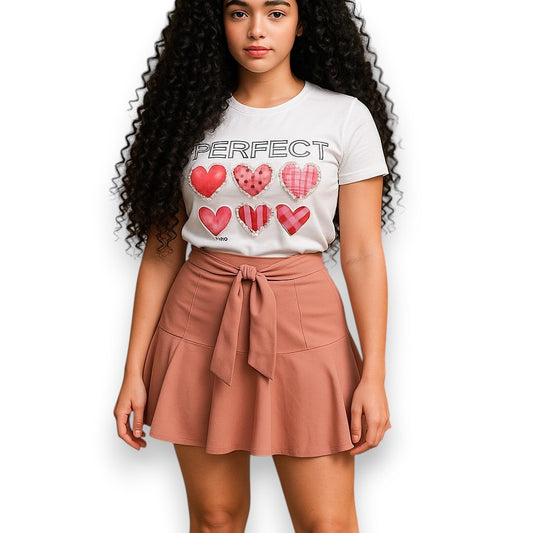 Falda con volantes y short incluido con lazo ajustable
