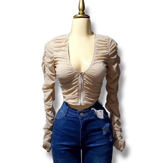 Blusa drapeada con cremallera frontal y mangas modernas